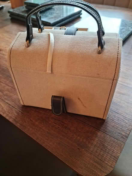 Photo of free Used jewelry bix (Edge Hill SW19) #4