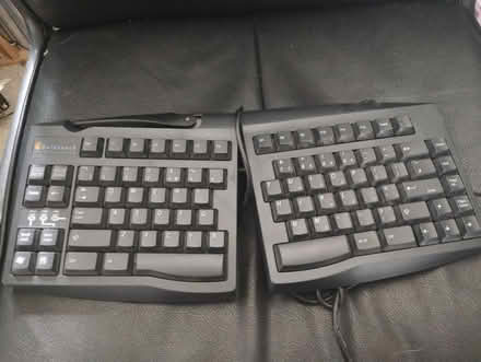 Photo of free Ergonomic keyboard (usb) (Hatfield, AL10) #1