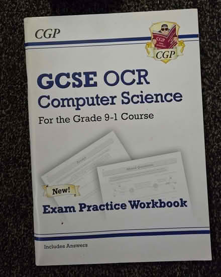 Photo of free GCSE revision/workbooks and flashcards (Shinfield RG2) #2