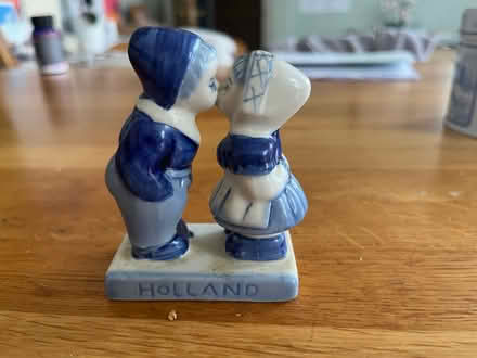 Photo of free Cute porcelain ornament (E18) #1