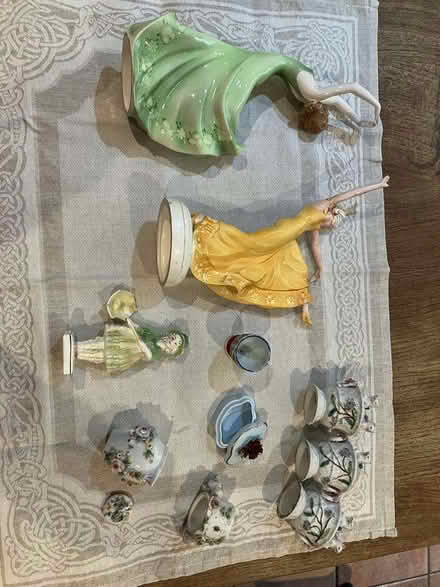 Photo of free China cabinet items (Goffs Oak EN7) #1