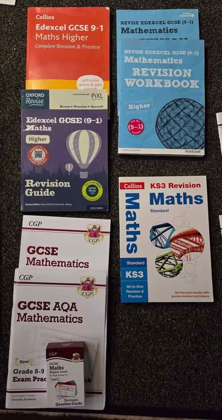 Photo of free GCSE revision/workbooks and flashcards (Shinfield RG2) #4