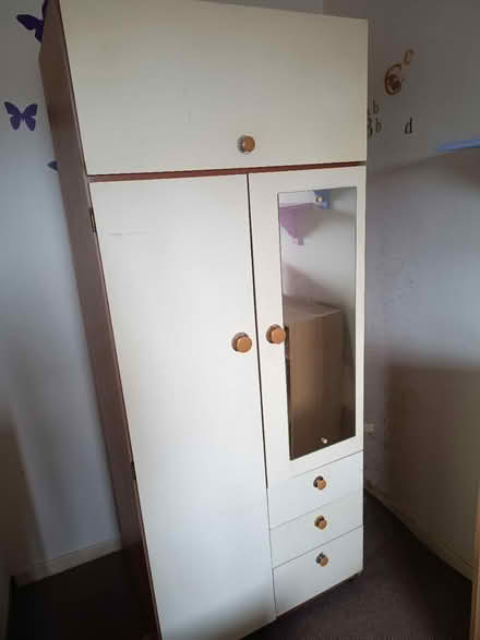 Photo of free Small wardrobe (Kettering (Brambleside area)) #2