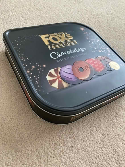 Photo of free Fox’s biscuit tin (North Tonbridge TN10) #1
