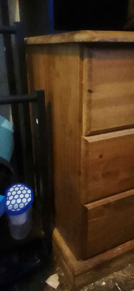 Photo of free Three Drawer Bedside Cabinet (Coventry CV2) #3