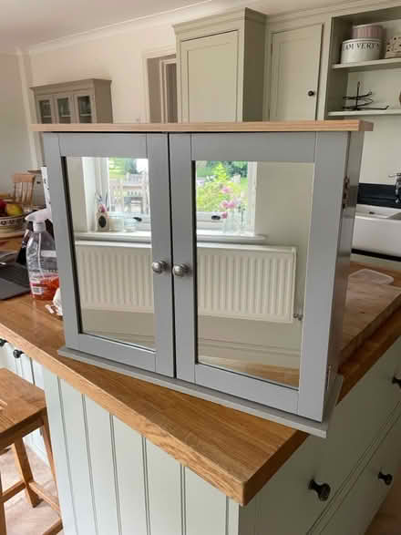 Photo of free Bathroom cabinet (WR13 Berrow) #2