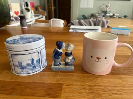 Photo of free Cute porcelain ornament (E18) #2