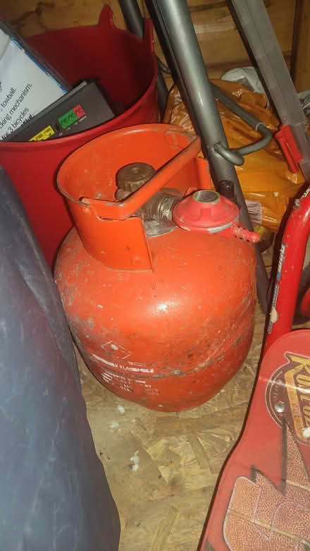 Photo of free Gas cylinders (Burntisland KY3) #2