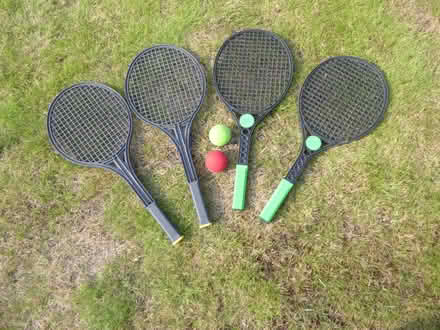 Photo of free children's 2 in 1 pole net set and accessories (Latchford WA4) #2