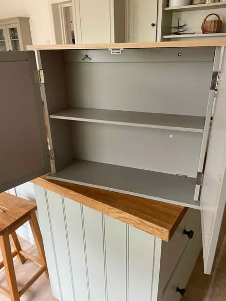 Photo of free Bathroom cabinet (WR13 Berrow) #1