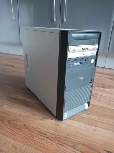 Photo of free Fujitsu Siemens computer (Eardington) #3