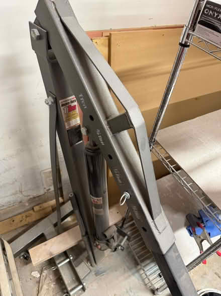 Photo of free 1 ton hoist (SouthEast Austin) #1