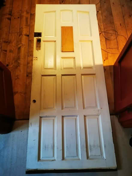 Photo of free solid wood frzont door (South Tottenham N15 4) #1