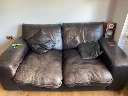 Photo of free 3 seater leather sofa (Temple Street OX4) #1