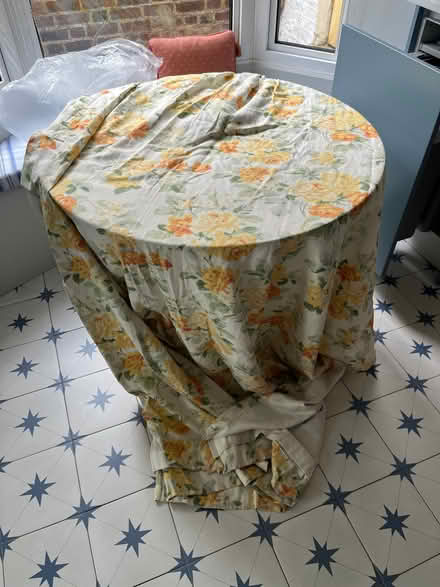 Photo of free Laura Ashley yellow roses single curtain 220cm drop (Upper Holloway N4) #4