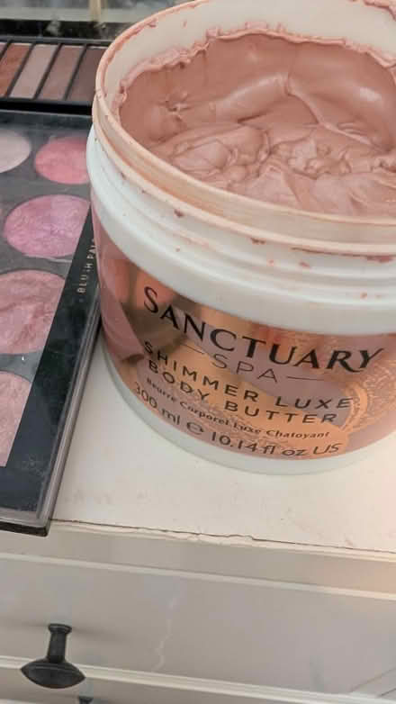 Photo of free Used cosmetic (Cheshunt) #2