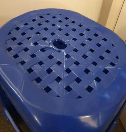 Photo of free Plastic stools (Chingford E4) #3