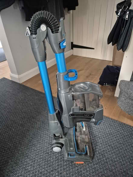 Photo of free Shark cordless vacuum cleaner (Mendlesham.) #2