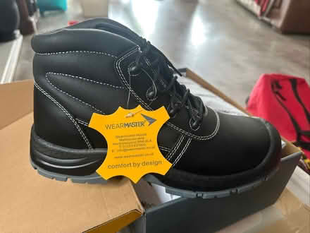 Photo of free New steel Toe cap work boots size 11 eur 46 (Upminster RM14) #1