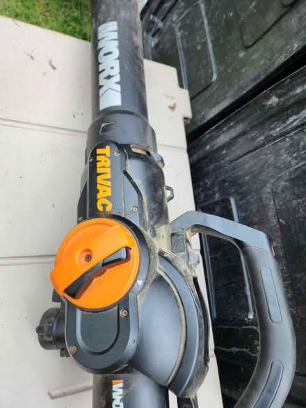 Photo of free Worx leaf blower (Temple Hills,MD) #1