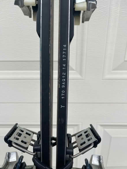 Photo of free Vintage Skis, Poles, Carry Bag (near the Cupertino Library) #3