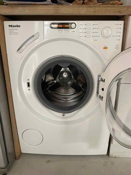 Photo of free Miele W1614 Washing Machine, 2012 (E5) #2