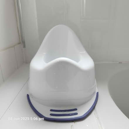 Photo of free Size 8 nappy pants & potty seat (M6) #3