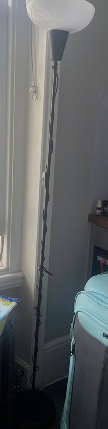 Photo of free Desk, chair, lamps (bayswater W2) #1