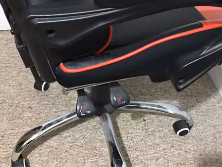 Photo of free Gaming Chair Bit Wonky (Torquay) #3