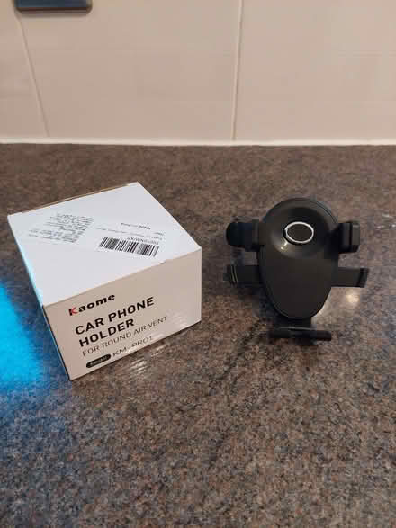 Photo of free Car phone holder (Kendal LA9) #1