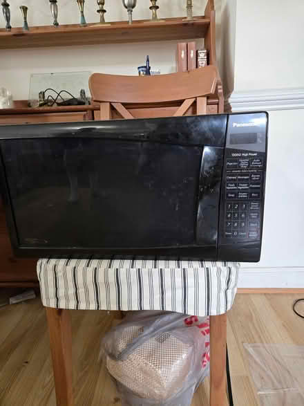 Photo of free Microwave (Centre Ridge Regent) #1
