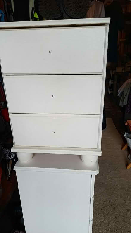 Photo of free Drawers. Antique white (CH5) #1