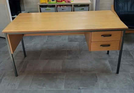 Photo of free Desk (Segensworth East PO15) #1