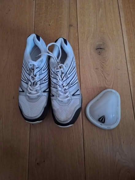 Photo of free Mens cricket shoes and box (Borehamwood WD6) #2