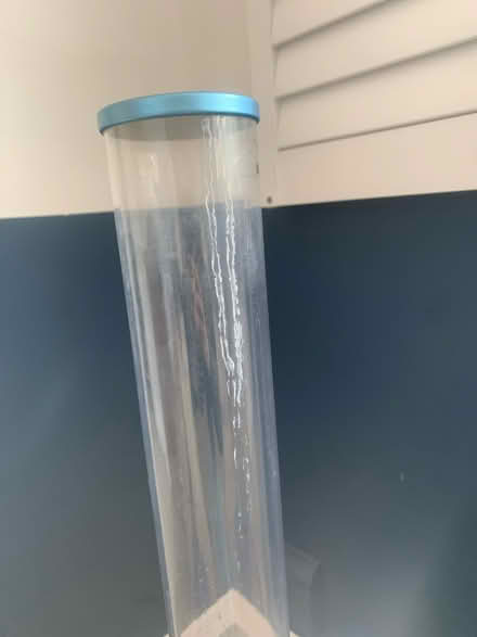 Photo of free Light changing fish bubble tube (Redbourn, AL3) #3