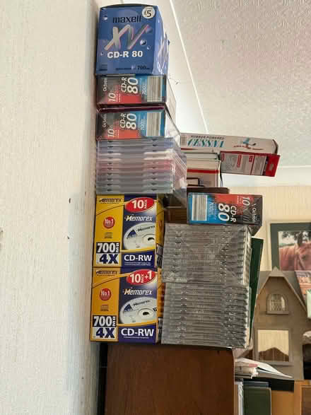 Photo of free Blank CD-Rs, CD-RWs, new cases (Upton, Poole) #1