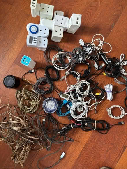 Photo of free Selection of cables, plugs, battery (Clapham sw4) #1