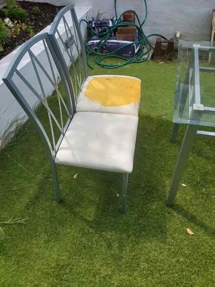 Photo of free Glass table & chaire (Mottingham SE9) #2