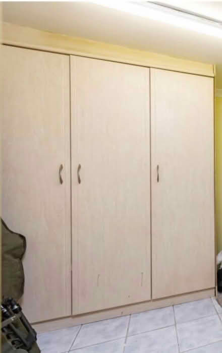 Photo of free 3 wardrobe doors (Wickford SS11) #1