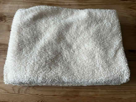 Photo of free Towels & pillow cases satin &cotton (Mitcham CR4) #4