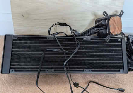 Photo of free EK AIO water cooler, 360mm, may or may not work (Lee SE12) #2