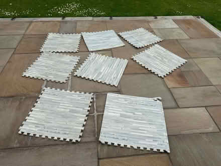 Photo of free 8 x Soft play floor tiles (Crowthorne, RG45) #1