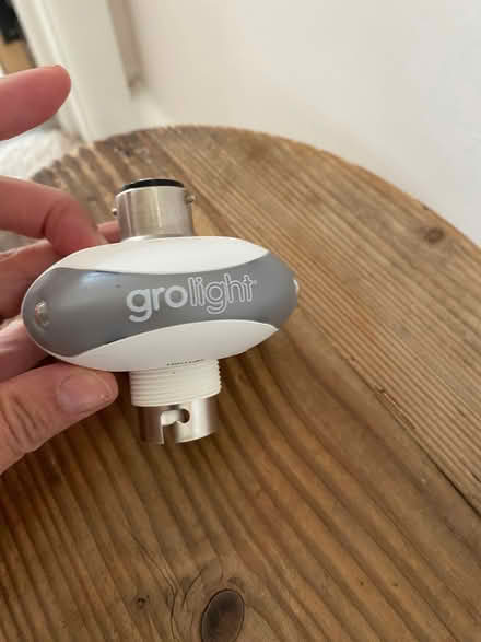 Photo of free Gro light fitting (Bloomfield) #1