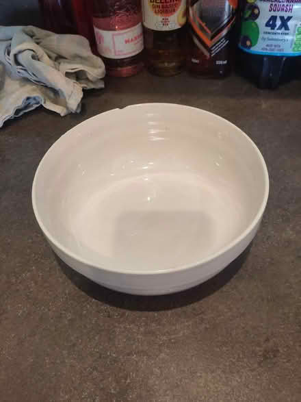 Photo of free White bowl (Walthamstow Village E17) #1