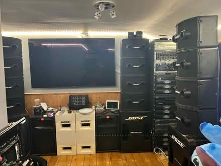 Photo of free READ THE ADVERT 75”Samsung tv (Aldgate E1) #2