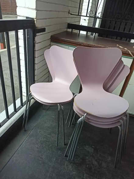 Photo of free 6 chairs, some has marks (E14) #1
