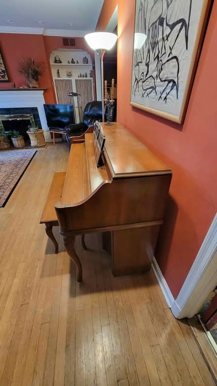 Photo of free Kimball upright PIANO 🎹 (Fayette Road Scarsdale) #4