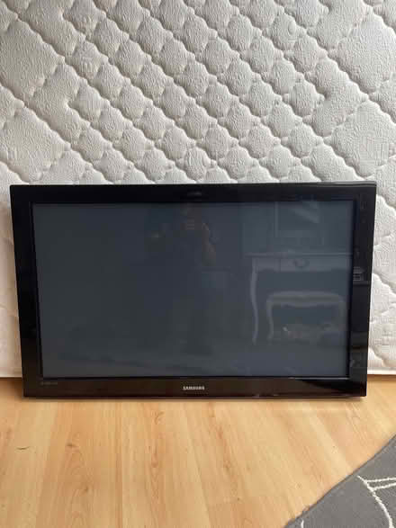 Photo of free Sony Tv black (Cheadle Heath SK3) #1