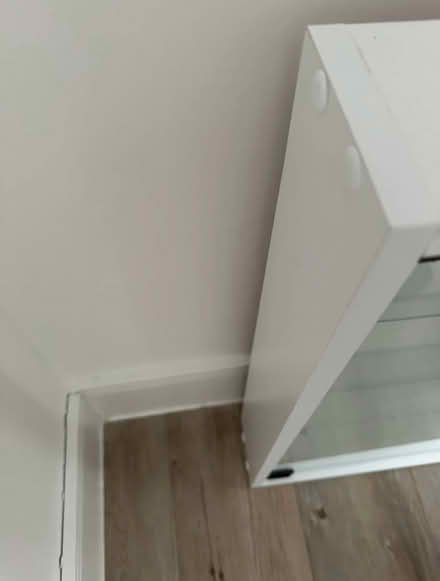 Photo of free White Display Unit 24” (61 Cm) Height, 31.5” (80 Cm) Wide Ex (Swindon SN25) #4
