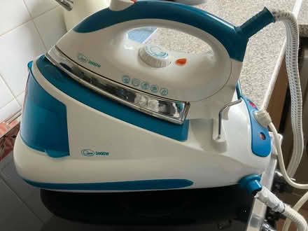 Photo of free Steam Iron (Houghton Regis LU5) #2